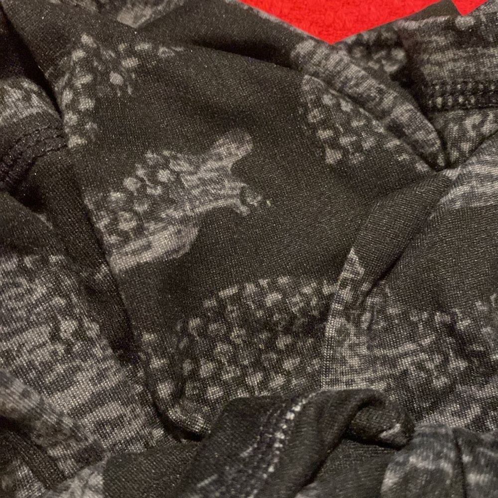 NWT-Reebok -medium - Picture 3 of 6